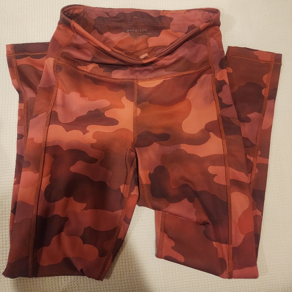 Athleta Camo Red Leggings Size XS